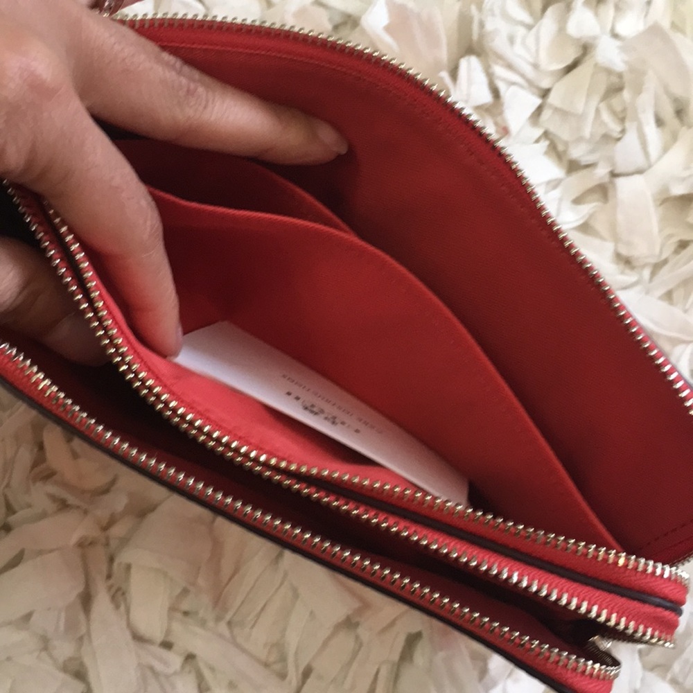 Coach wristlet double zipper - Picture 2 of 8